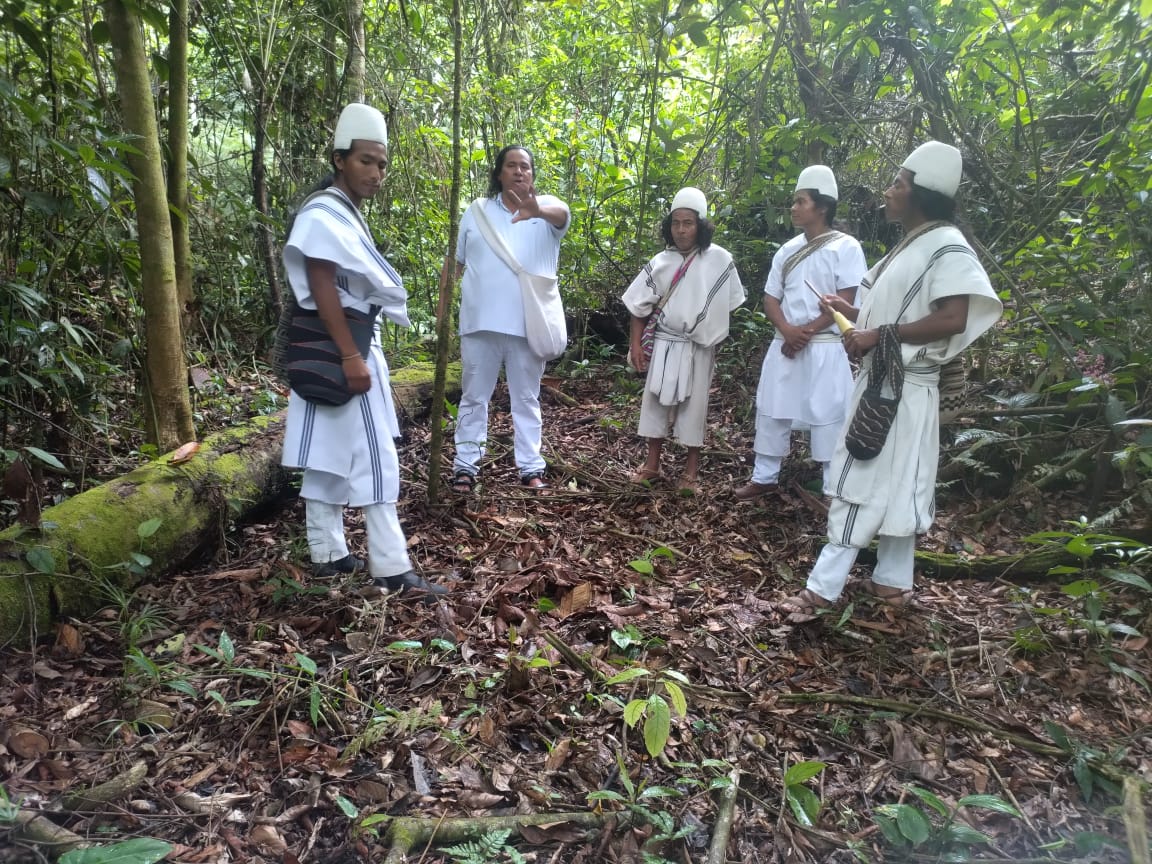 Tierra y Comunidad